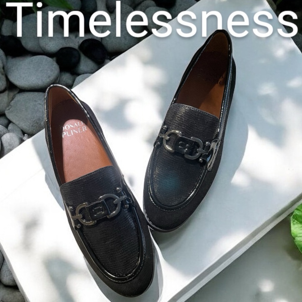 NEW Donald Pliner Classic Black Loafers, Patent Leather & Textured Suede  size 8